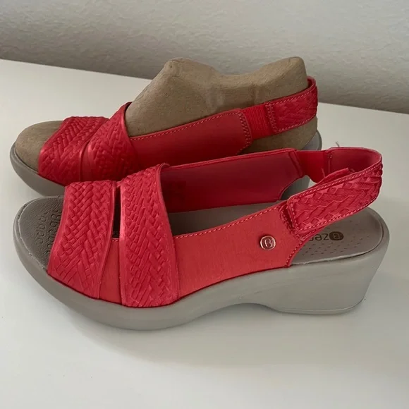 Bzees Shoes Bzees Fiona Sandals Coral Color Poshmark